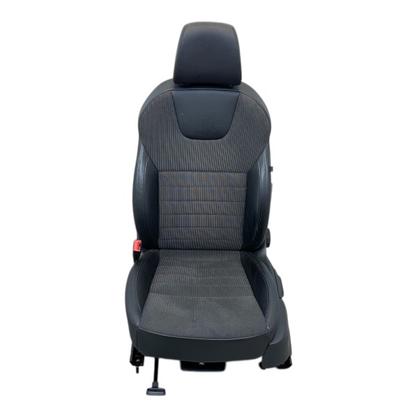 Sitz vorne links Fahrersitz Stoff Leder Sitzheizung Skoda Octavia 5E schwarz