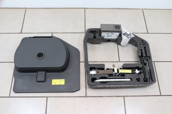 Werkzeugkasten Bordwerkzeugkasten Wagenheber Audi A4 8K A5 8T 8F 8T0012109A