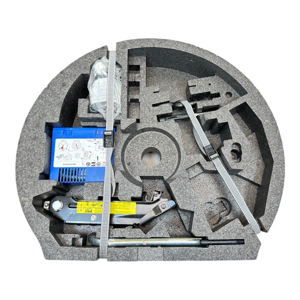 Werkzeugkasten Pannenset Wagenheber Audi A3 Seat VW Golf Scirocco 8P0012109F