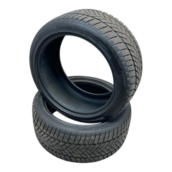 Winterreifen Set Apollo Aspire XP Winter 245/40 R18 97V Audi Seat Skoda VW