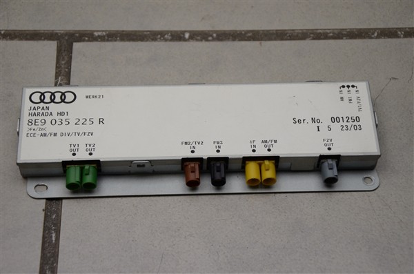Antennenverstärker Antenne hinten links Audi A4 S4 RS4 Avant 8E 8E9035225R