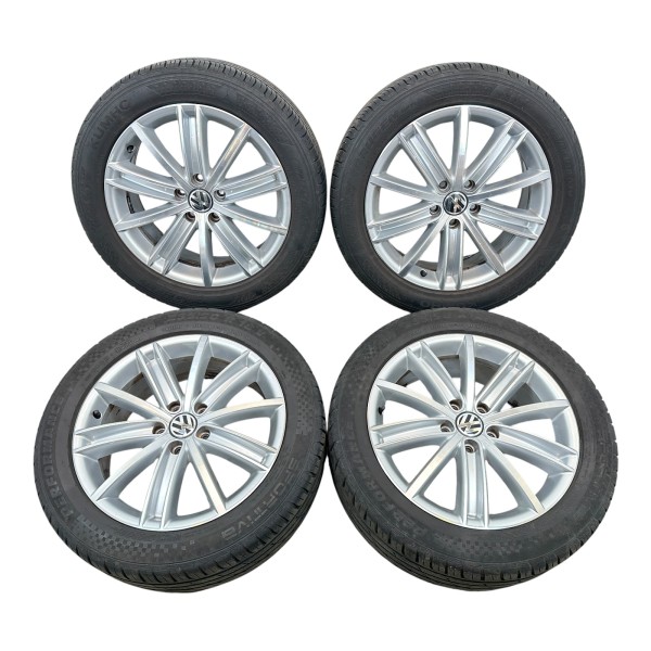 Komplettradsatz Sommer Felge New York 7x18 ET43 VW Tiguan 5N 5N0601025AF