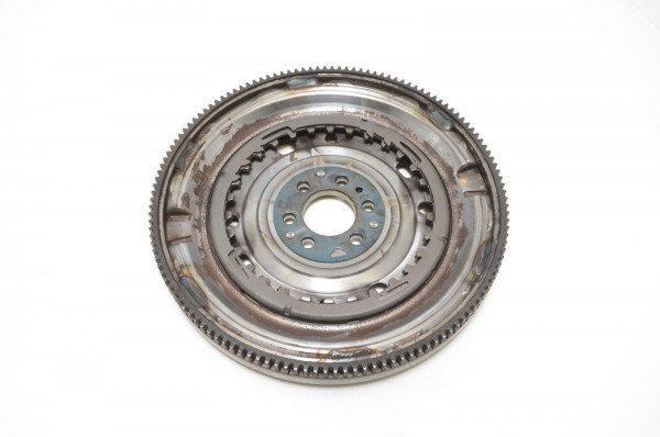 Schwungrad Schwungscheibe ZMS 1.4 TSI DSG VW Golf Passat Scirocco 03C105266E