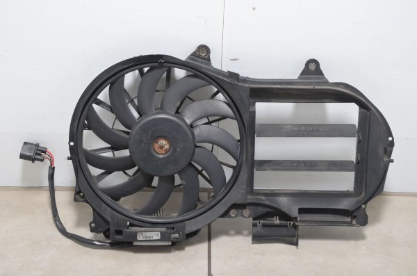 Kühlerlüfter Motorlüfter Steuergerät 2.4 3.0 V6 Audi A4 8E 8H B6 B7 8E0121205R