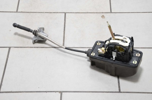 Schaltgestänge Schaltung Multitronic Schaltkulisse Audi A4 8E 8H B7 8E1713041AD