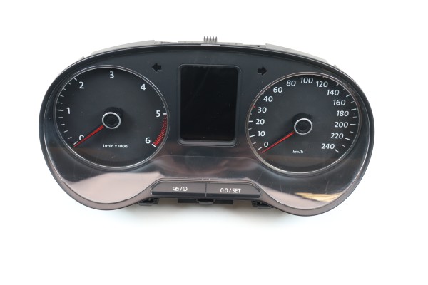 Kombiinstrument Tacho Tachometer Instrument Diesel VW Polo 6R 6R0920861M