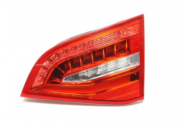 Rückleuchte Heckleuchte LED rechts innen Audi A4 Avant 8K Facelift 8K9945094E