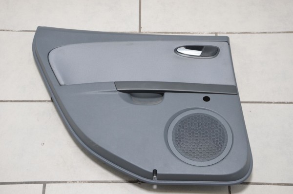 Türverkleidung Türpappe hinten links Fahrerseite Seat Leon 1P Kometengrau AW