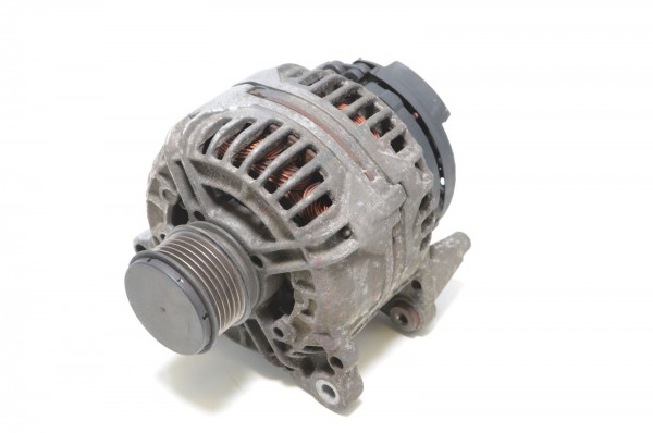 Lichtmaschine Generator 120A 1.8T 1.9TDI V5 V6 Audi A3 Seat VW Golf 4 028903028E