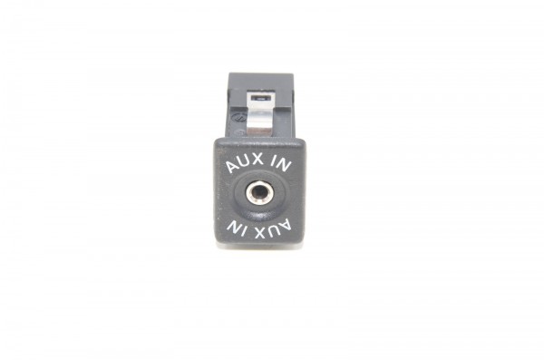AUX IN Buchse Klinke Multimediabuchse VW Eos Golf 6 Passat Polo 5M0035724