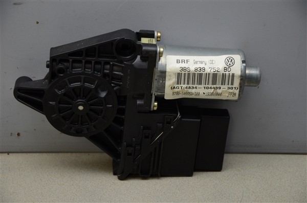 Fensterhebermotor Fensterheber hinten rechts VW Passat Variant 3BG 3B9839752BD