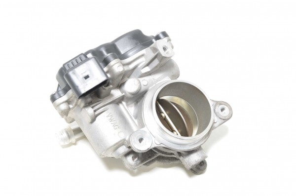 Drosselklappe Regelklappe 1.6 2.0 TDI Audi Seat Skoda VW Passat 3G 04L128059AA