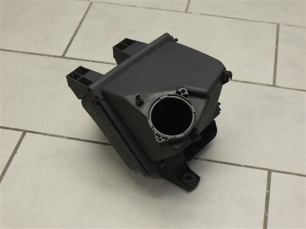 Luftfilterkasten Luftfiltergehäuse 2.5 TDI V6 Audi A4 A6 VW Passat 4B0133837
