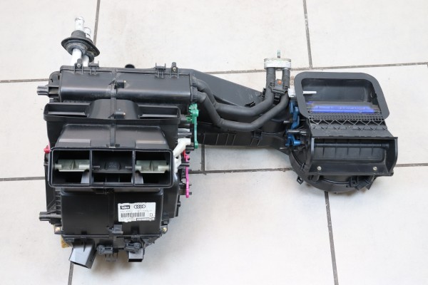 Gebläsekasten Heizungskasten Climatronic Audi A4 S4 8E 8H Seat Exeo 8E1820005B