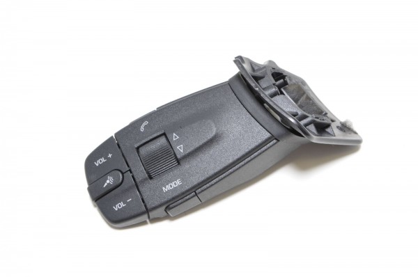 Lenkradschalter Fernbedienung Autoradio Telefon Seat Ibiza 6J 6J0959441A