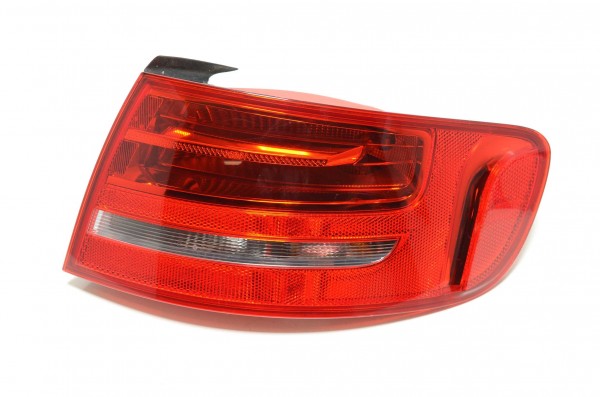 Rückleuchte Heckleuchte Rücklicht rechts aussen TYC Audi A4 Avant 8K